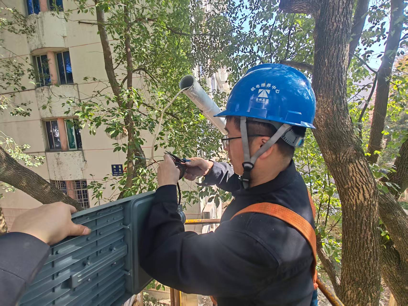 路燈維修中1.jpg